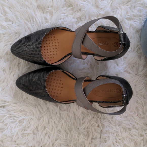 Silver, shimmer, snake-type pattern pumps - Picture 9 of 9